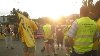 Manifestation d’éleveurs de la Coordination rurale le 1er juillet 2016 à La Talaudière (42) pour défendre l’élevage. © Coordination rurale Manifestation d’éleveurs de la Coordination rurale le 1er juillet 2016 à La Talaudière (42) pour défendre l’élevage. © Coordination rurale